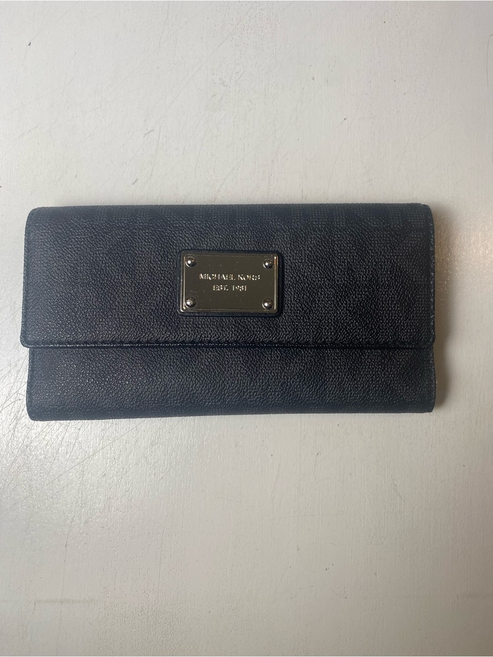 Michael Kors signature trifold clutch wallet